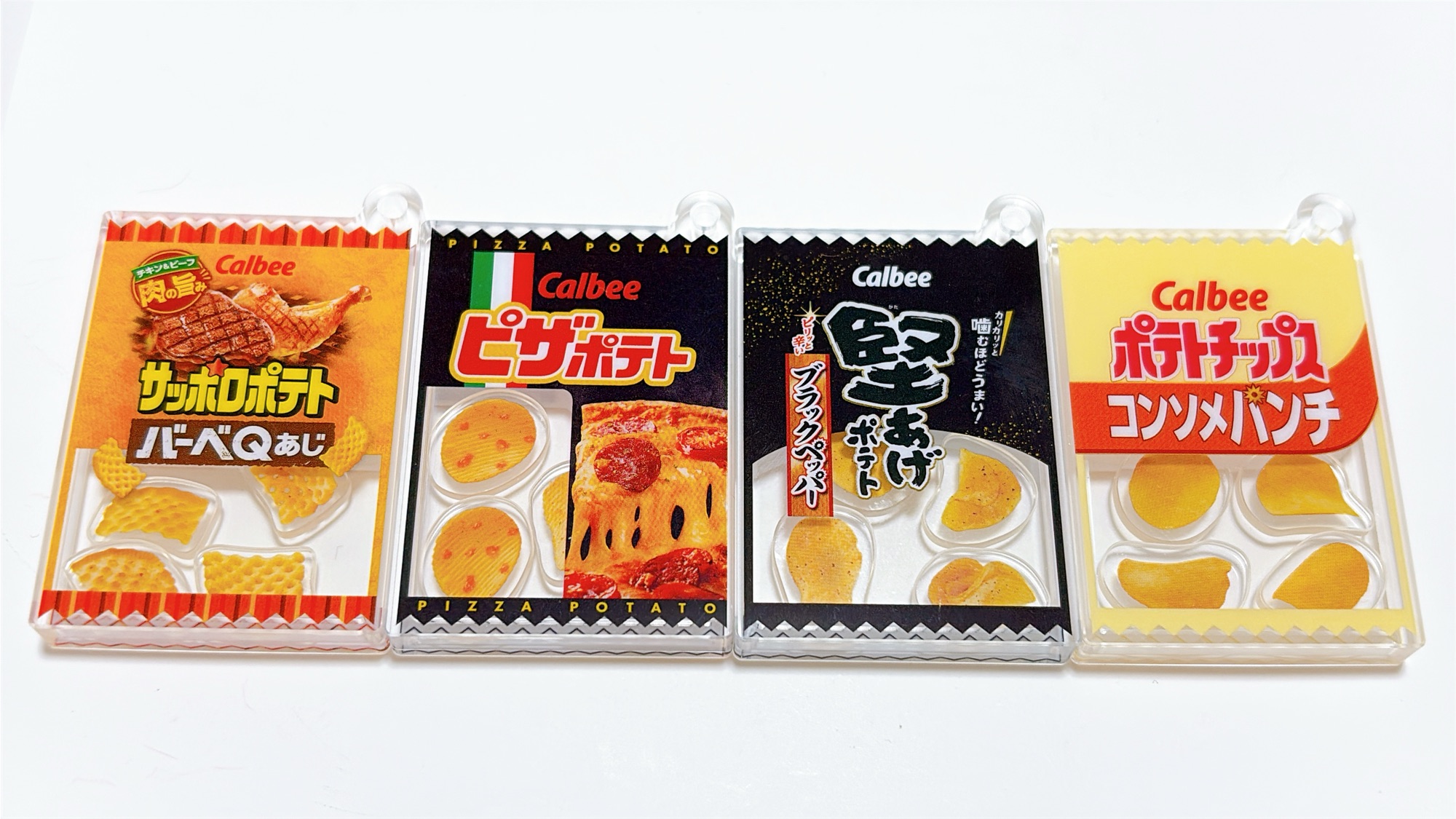 カルビー アクリルシャカシャカチャーム