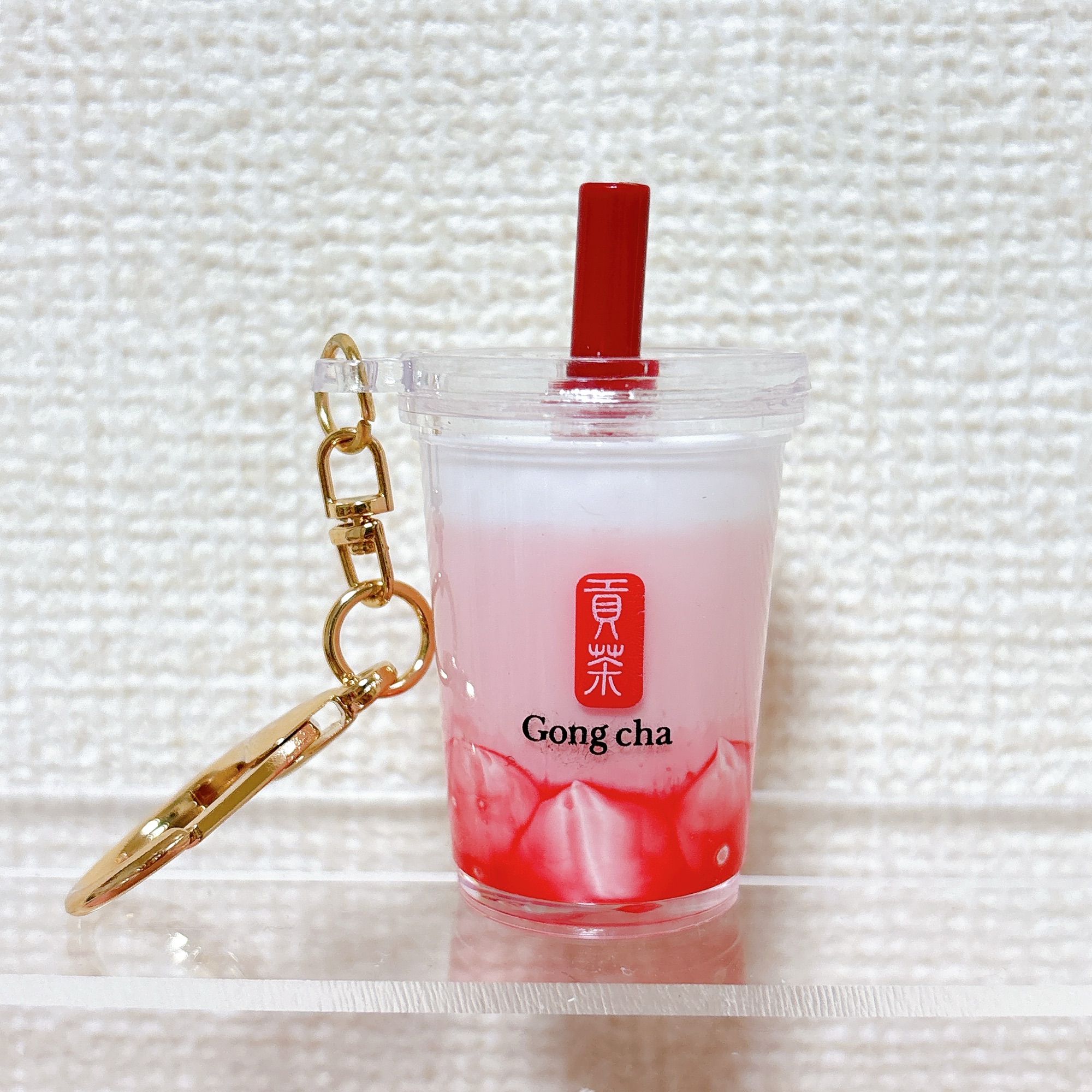 Gong cha いちご杏仁キーホルダー