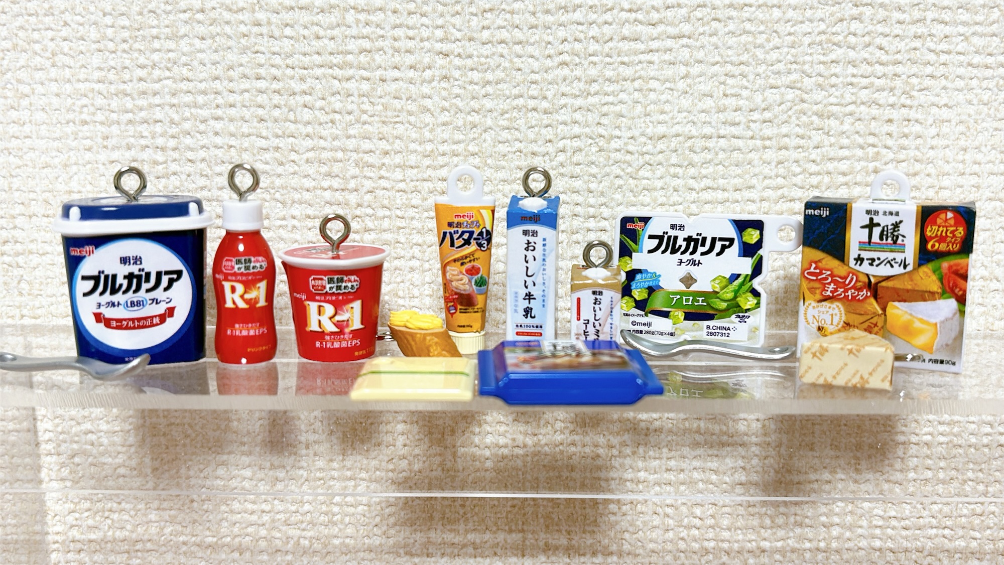 meiji 乳製品シリーズミニチュアチャーム